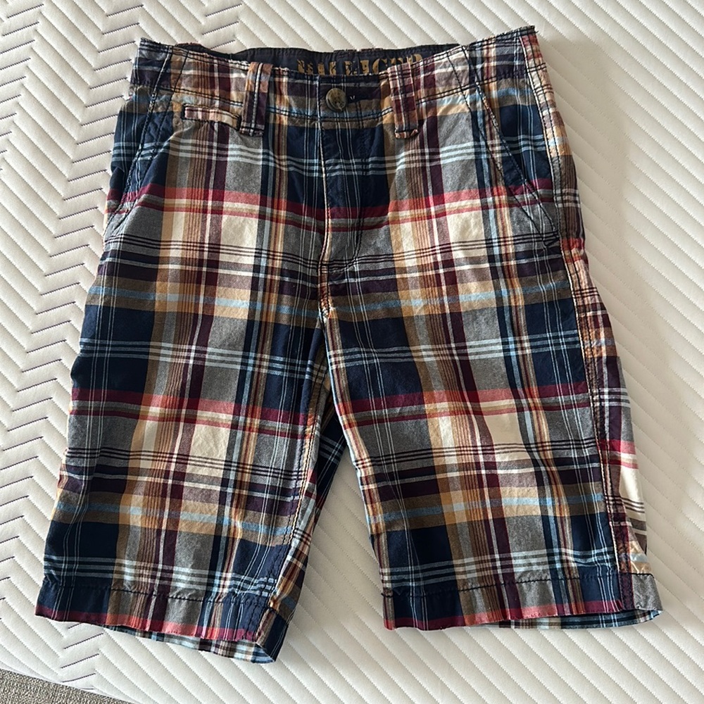 Boys Tommy Hilfiger shorts. Size 10